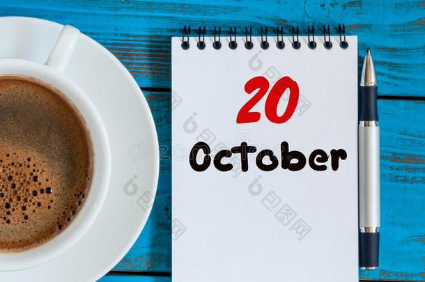 十月20Thailand泰国.一天20关于monThailand泰国,日历wiThailand泰国黄色的茶水杯子在英文字母表的第