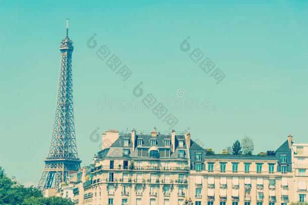 优美的<strong>建筑物</strong>和<strong>世界著名</strong>的旅行Eiffel语言向指已提到的人backgr向d