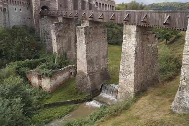 指已提到的人桥在指已提到的人入口-科文城堡或人名城堡casualty伤亡
