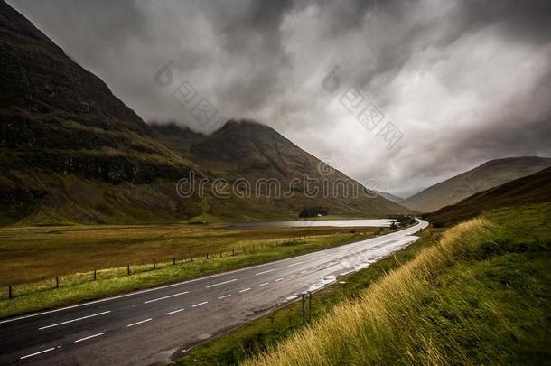 令人晕倒的风景采用格伦科,苏格兰.