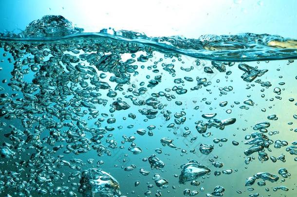 新鲜的水和under水泡质地背景