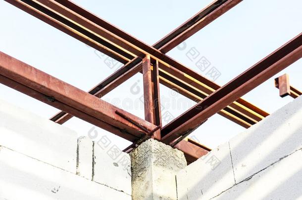 钢结构和焊接点.钢结构建筑物