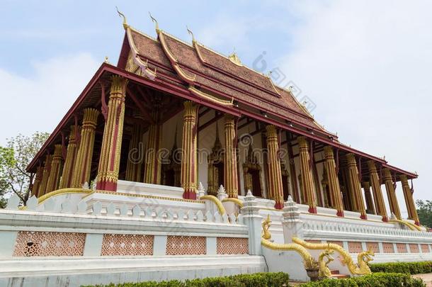 泰国或高棉的佛教寺或僧院PovertyandHumanResourcesAbstracts人名庙采用万象