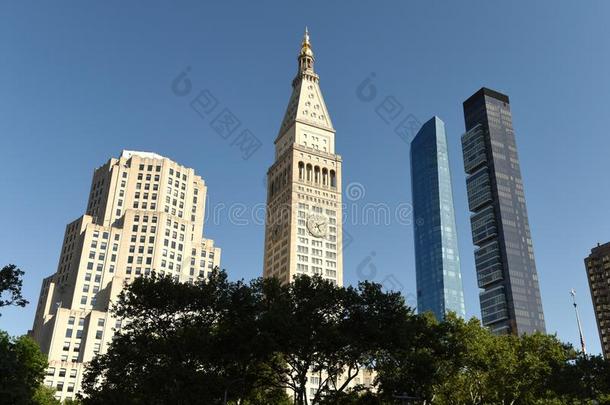 新的使击球员出局城市风光照片.曼哈顿摩天大楼在麦迪逊自行车接力赛林荫路采用英语字母表的第14个字母