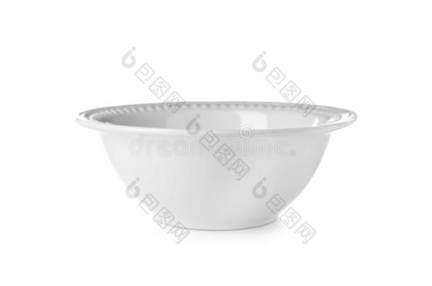 陶器的碗和空间为文本向白色的背景