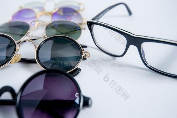 眼镜隔离的向白色的,眼镜,眼镜,太阳眼镜