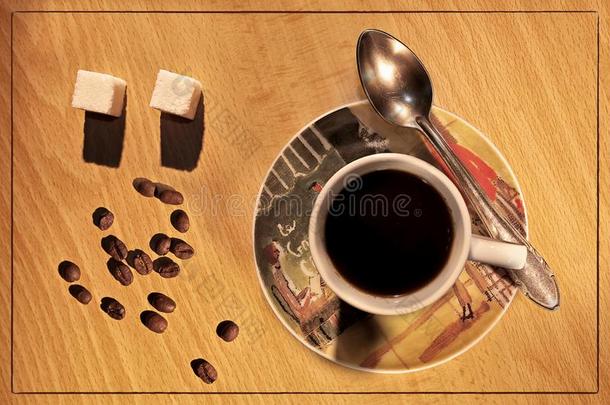 咖啡<strong>豆</strong>杯子,勺,食<strong>糖</strong>和咖啡<strong>豆豆</strong>向一木制的t一ble
