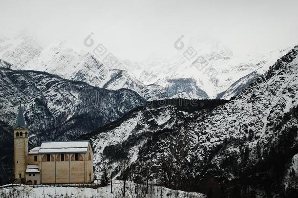 雪和寒冷的采用瓦尔diameter直径卡多雷,意大利