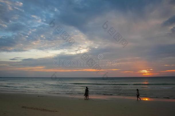 美丽的整套在卡伦海滩,普吉岛,泰国