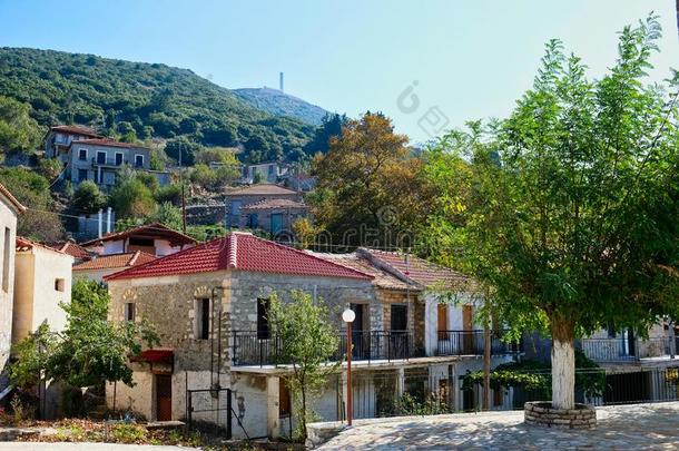 老的希腊人山村民石头住宅