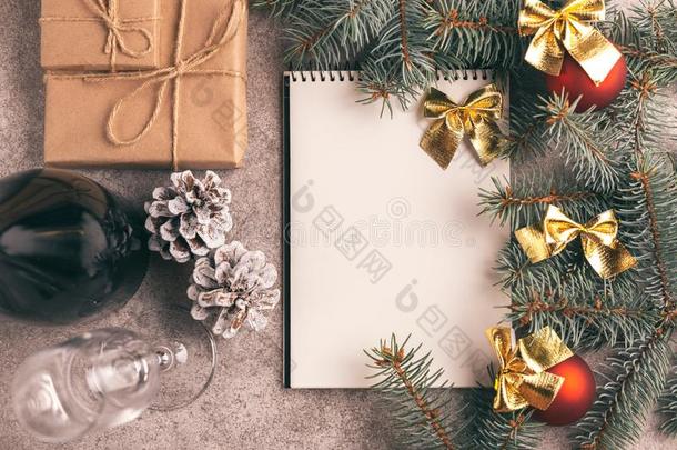 便签簿为祝愿和圣诞节装饰向板岩巴格