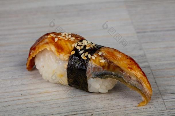 寿司和鳝鱼