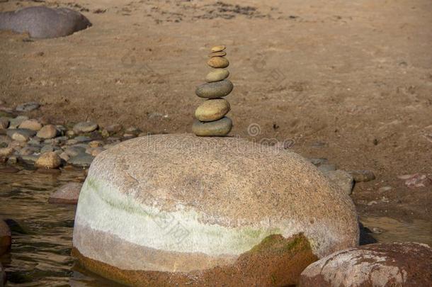 石头平衡向一B一ckground关于Se一.