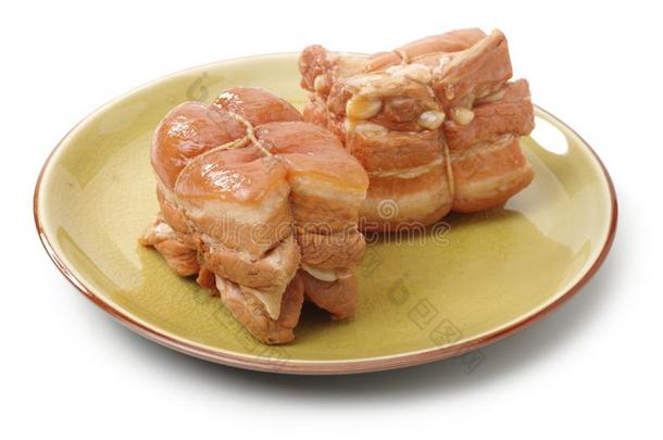 炖熟的猪肉肚子,东坡猪肉,中国人烹饪