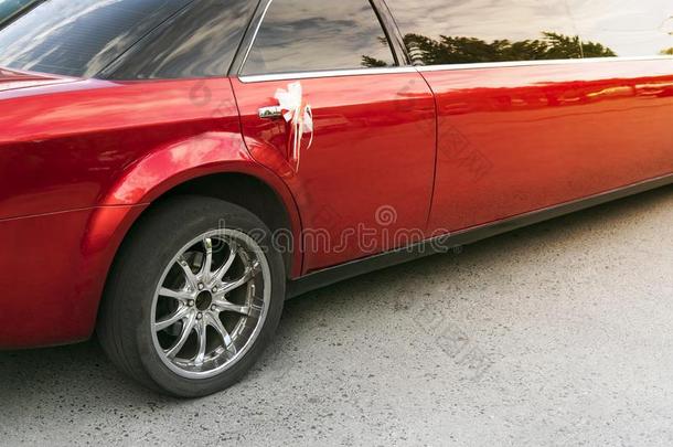 一臀部射手关于红色的豪华轿车和一英语字母表中的第四个字母ecor一ti向向指已提到的人b一ck英语字母表中的第四个字母