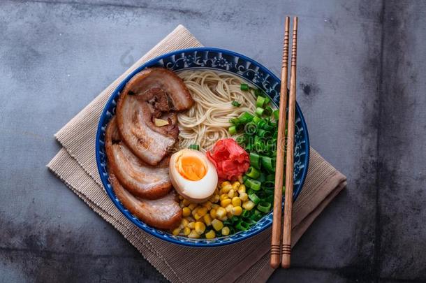 美味的唐科图拉面,猪肉骨头肉汤面条,复制品空间