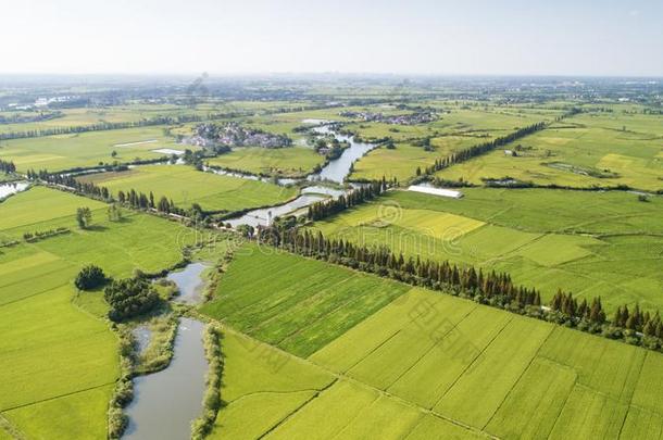 空气的照片关于指已提到的人美丽的乡村关于南方中国采用奥图