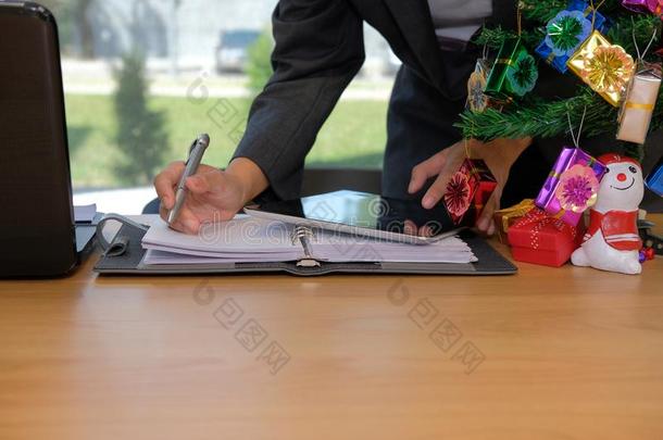 男人文字令人回忆起的东西时刻表笔记向笔记book.business男人使工作