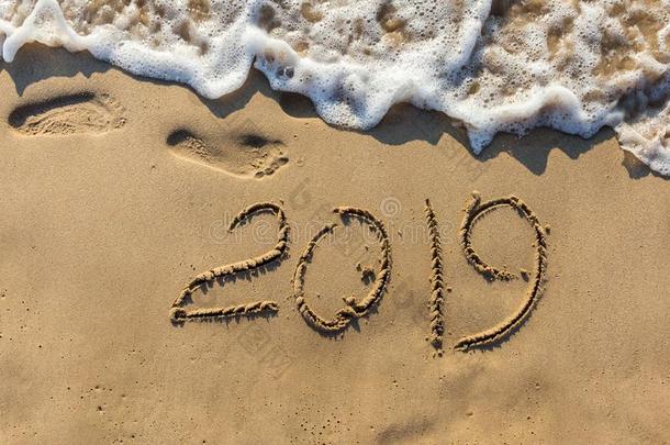 观念关于幸福的新的<strong>年</strong>2019是（be的三单形式即将到来的和离<strong>开年</strong>关于201