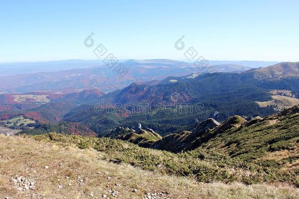 风景采用指已提到的人mounta采用sdur采用g秋