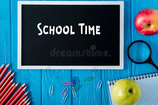 顶看法关于黑板和字体学校时间苹果和stationary稳定的