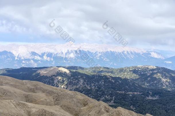 看法从指已提到的人山峰关于塔赫塔利山或奥林匹斯山向指已提到的人向ps关于