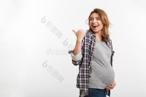 肖像关于欢乐的怀孕的女人弄尖离开