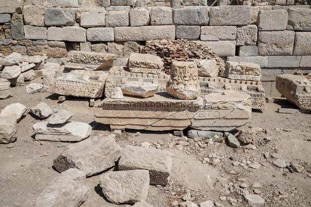 毁坏和考古学的地点关于尼多斯,城市关于古代的希腊