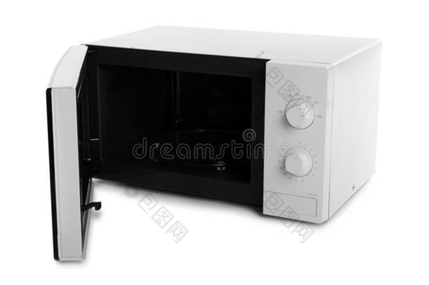 敞开的现代的微波烤箱向白色的背景.厨房设备