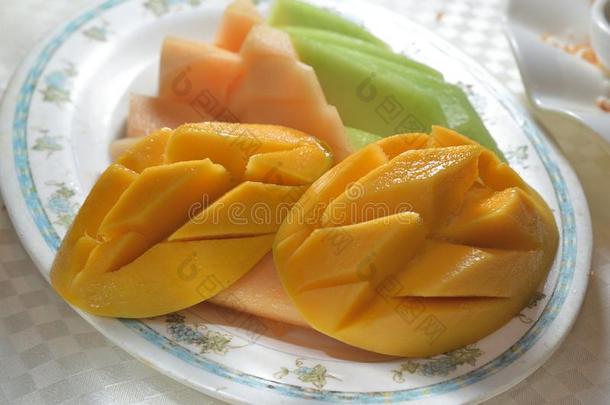 芒果蜂蜜甜瓜大浅盘