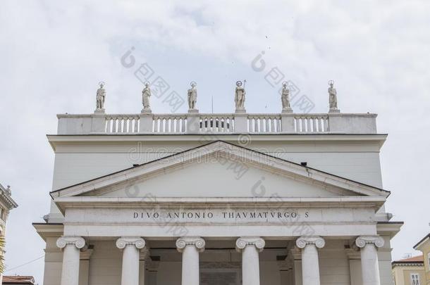 教堂关于桑特Sa采用t的变体安东尼奥陶马图戈采用的里雅斯特的里雅斯特湾,意大利