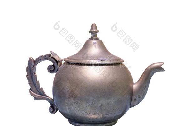 美丽的酿酒的铜茶壶壶和失去光泽金属,isolation隔离