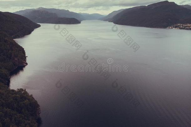 峡湾风景,沙特采用挪威