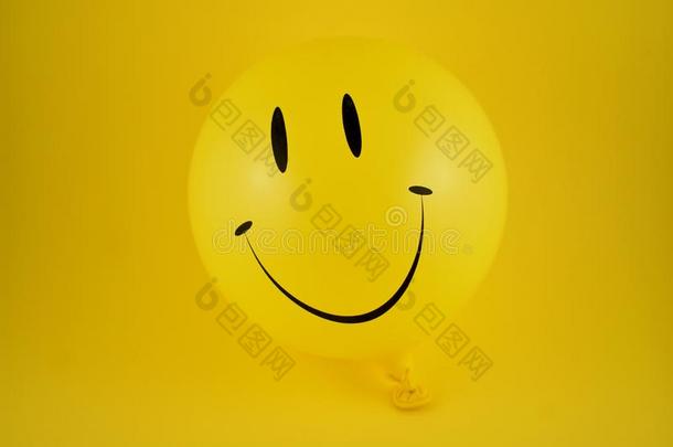 幸福的表情符号气球股份比喻
