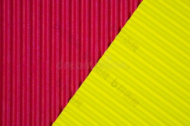 红色的和黄色的波纹的纸质地,使用为背景.vortex-inducedvibration的縮寫<strong>海洋工程</strong>中的用語