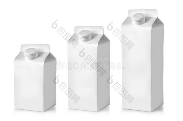 尤指装食品或液体的)硬<strong>纸盒</strong>关于奶.尤指装食品或液体的)硬<strong>纸盒</strong>包装.
