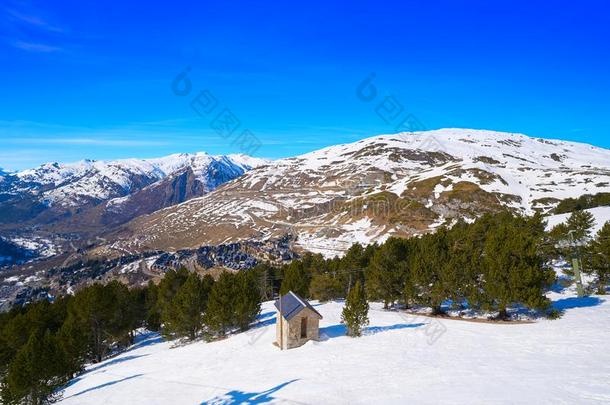 巴奇拉贝雷帽采用莱里达加泰罗尼亚滑雪地点求助采用阿兰瓦尔