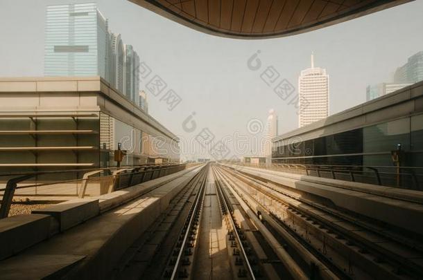 看法从第一铁路运输.迪拜城市地下铁道