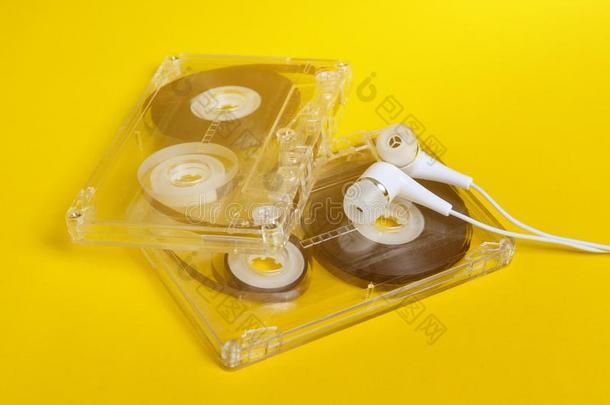制动火箭科技.塑料制品透明的听觉的盒式录音带和白色的