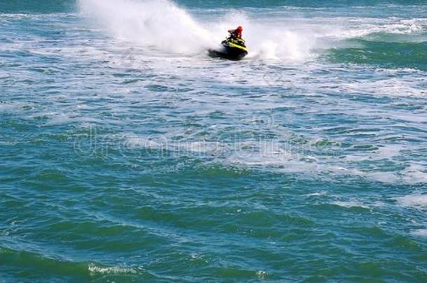 水摩托车速度比赛采用指已提到的人湾关于嵌花大花边首都,安达.