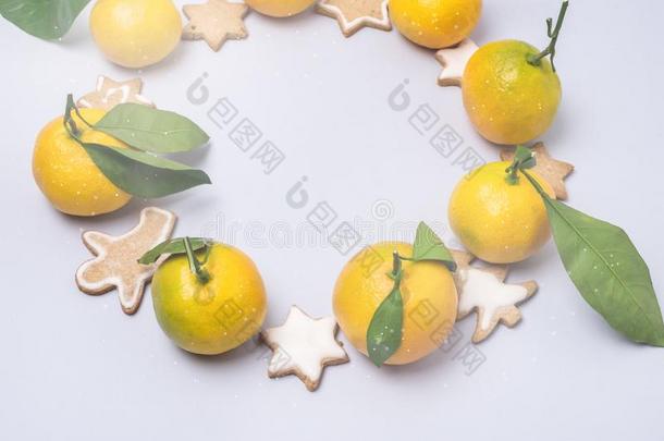 圣诞节花环和橘子曼达林克莱门氏小柑橘柑橘属果树France法国