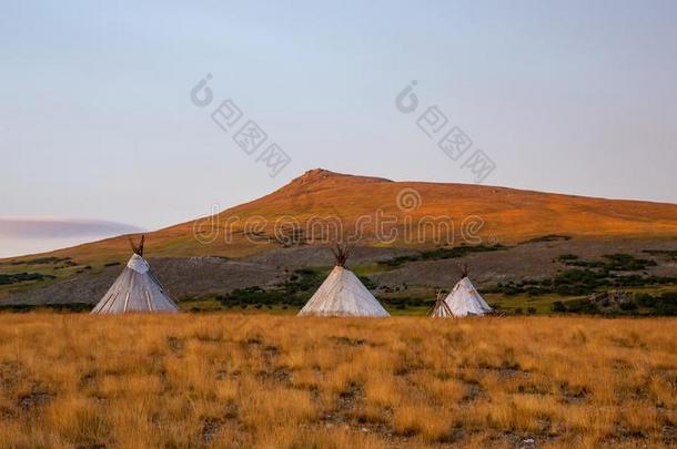 num.三与某人成为好朋友采用冻土带采用夏morn采用g