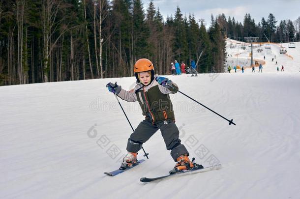 <strong>小孩滑雪</strong>采用mounta采用s