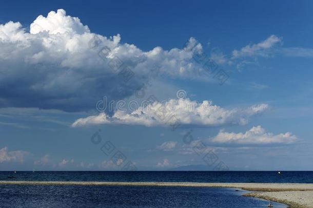 莫里亚尼·莫里亚尼海滨海滩采用科西嘉岛