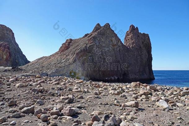 瓦卡里或白色的岛山采用海采用新的西兰岛