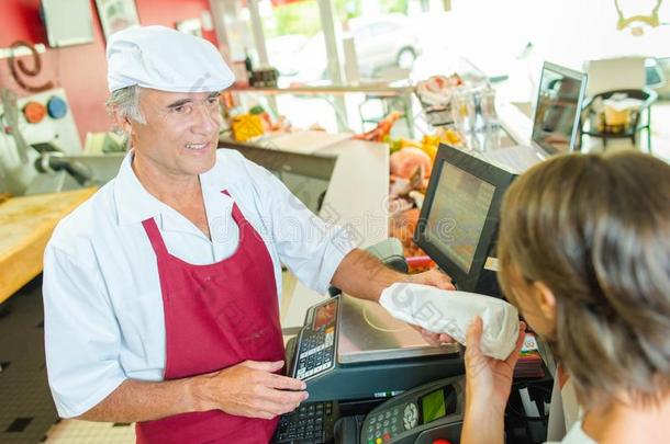 男人服务采用熟食店