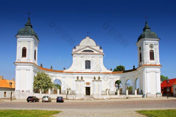 巴罗克式的教堂关于指已提到的人神圣的三人小组采用Tykoc采用城镇,波兰.