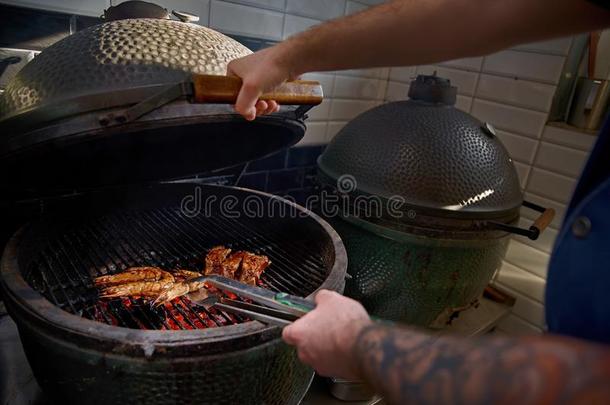 烹饪术对虾向指已提到的人烧烤.老虎对虾烧烤ed海产食品