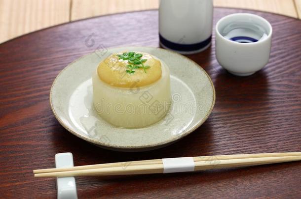 福福吉萝卜,炖日本人小萝卜serve的过去式和日本豆面酱调味汁