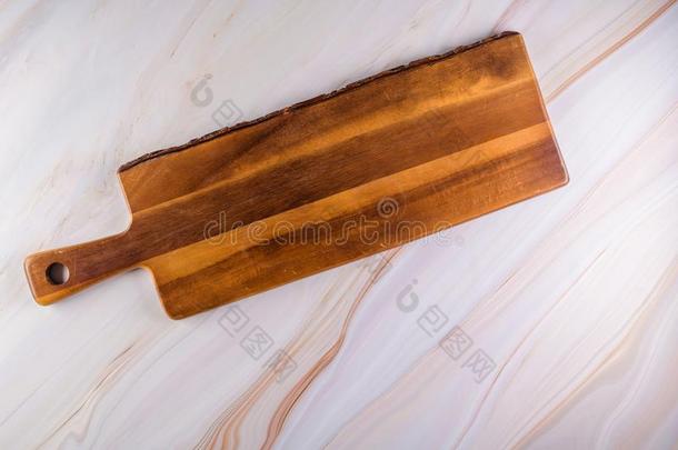 木制的空的餐前小吃盘子板